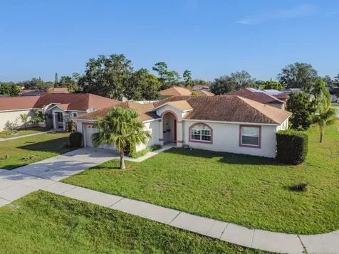 589 Oak Branch Circle Kissimmee FL 34758