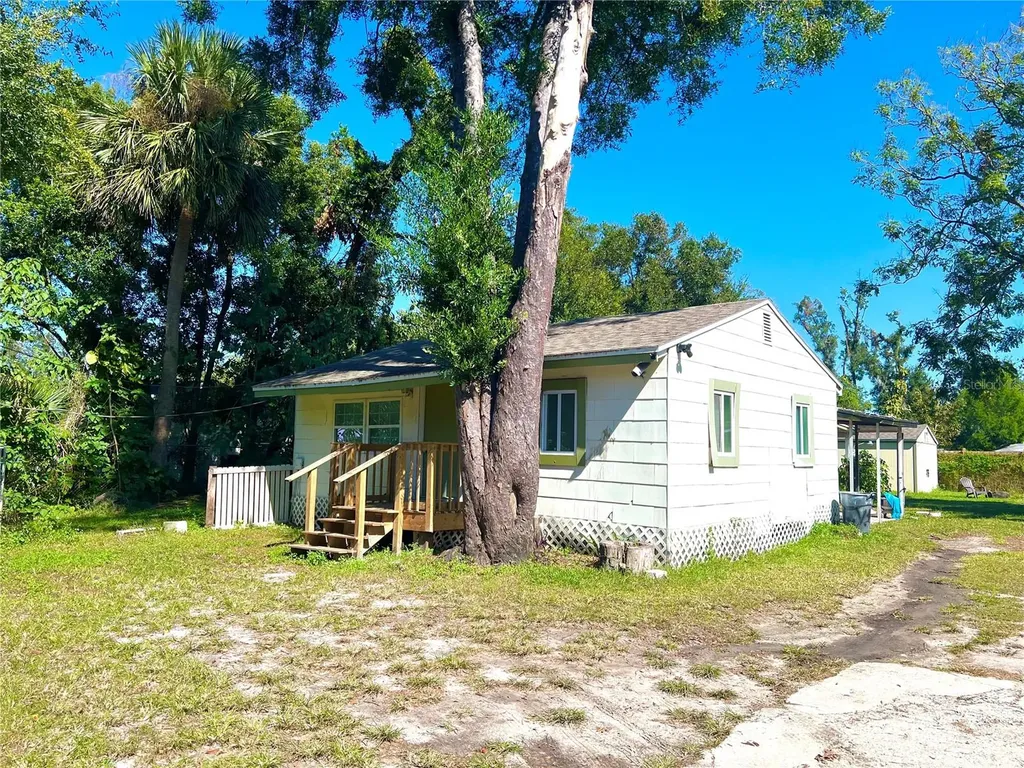 7 N Christiana Avenue Apopka FL 32703