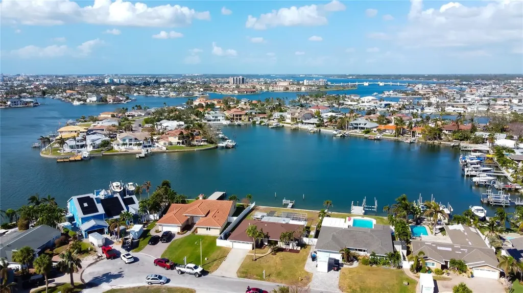 8045 13th Avenue S St Petersburg FL 33707
