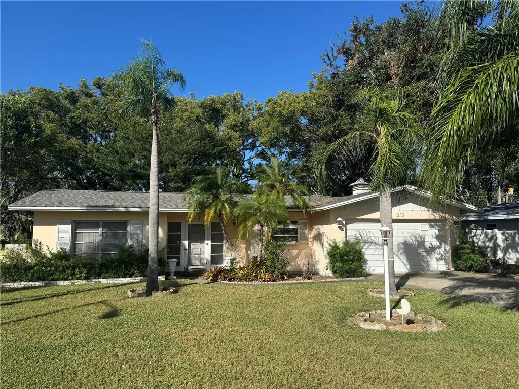 1332 Marjohn Avenue Clearwater FL 33756