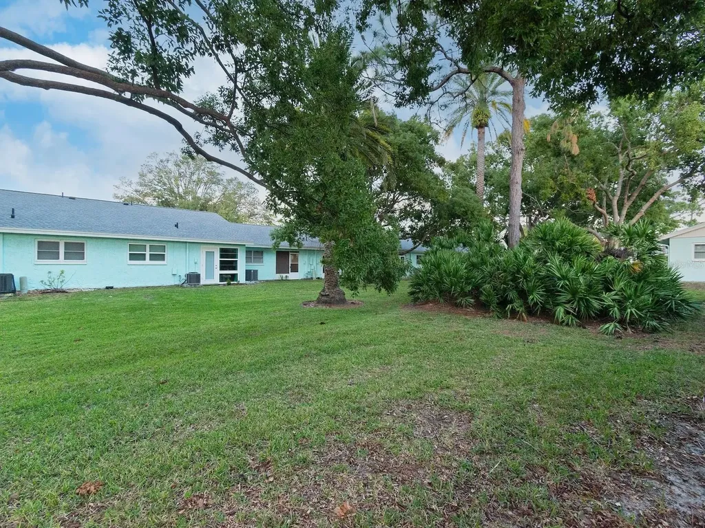 2465 Northside Drive Clearwater FL 33761