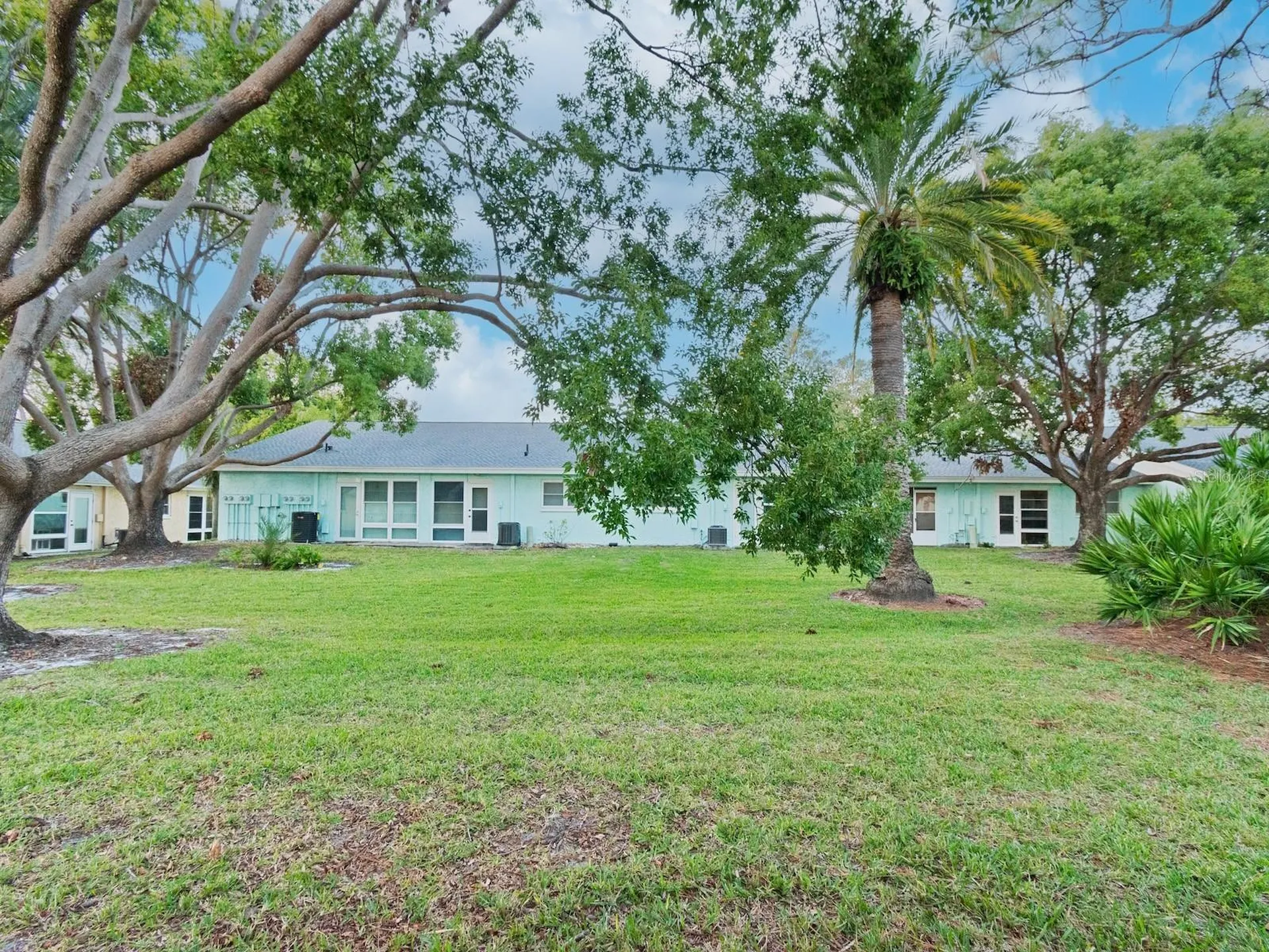 2465 Northside Drive Clearwater FL 33761