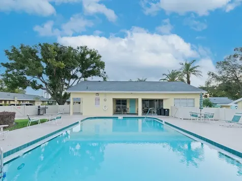 2465 Northside Drive Clearwater FL 33761