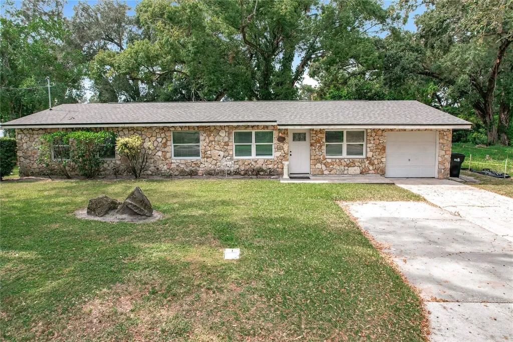 1914 Cloverlawn Avenue Orlando FL 32806