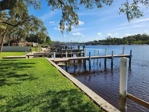 10501 Bridgewood Drive Riverview FL 33578