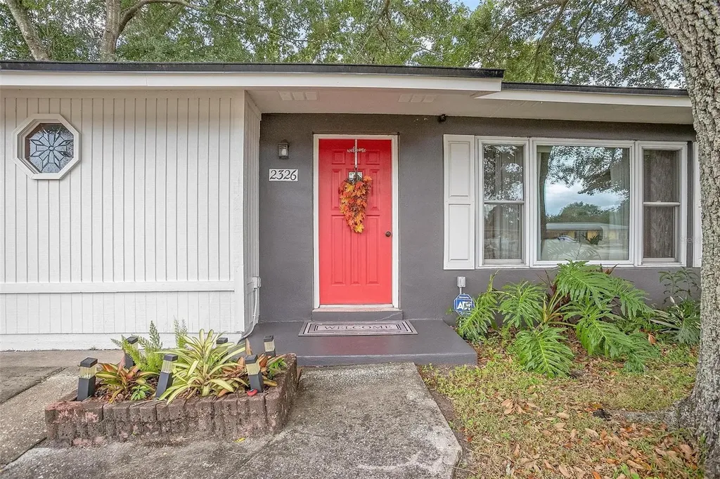 2326 Lake Helen Osteen Road Deltona FL 32738
