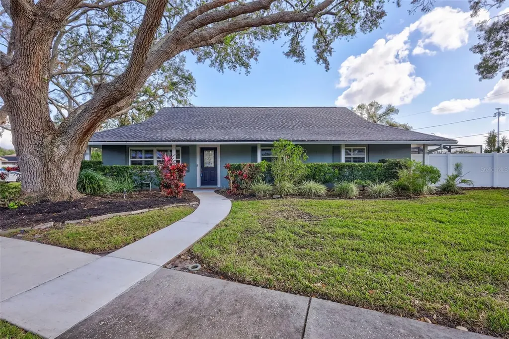 9598 103rd Avenue Seminole FL 33777