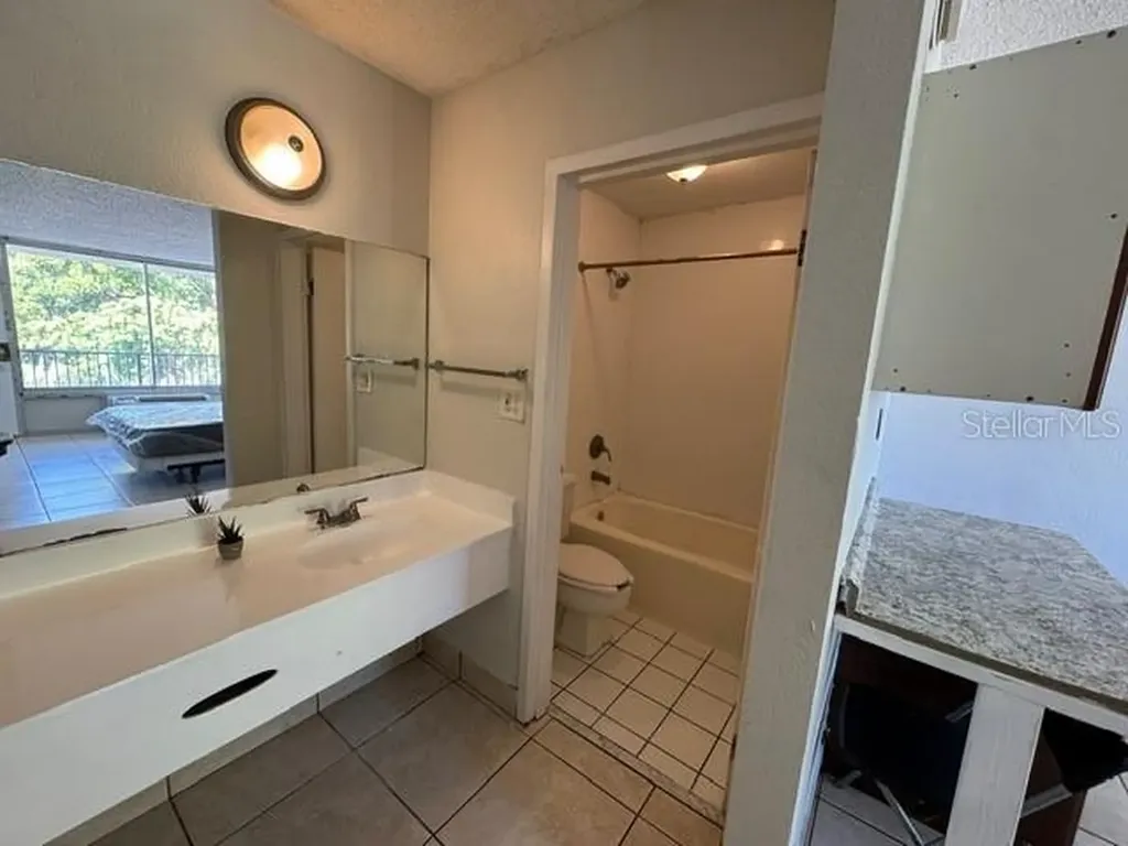 7900 S Orange Blossom Trail Orlando FL 32809