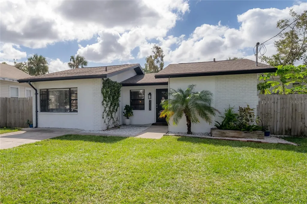 2112 W State Street Tampa FL 33606