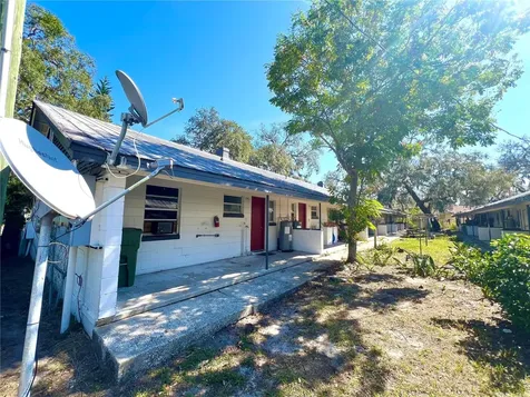 301 S East Street Leesburg FL 34748
