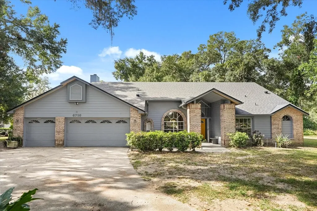 6716 Tottenham Court Orlando FL 32818