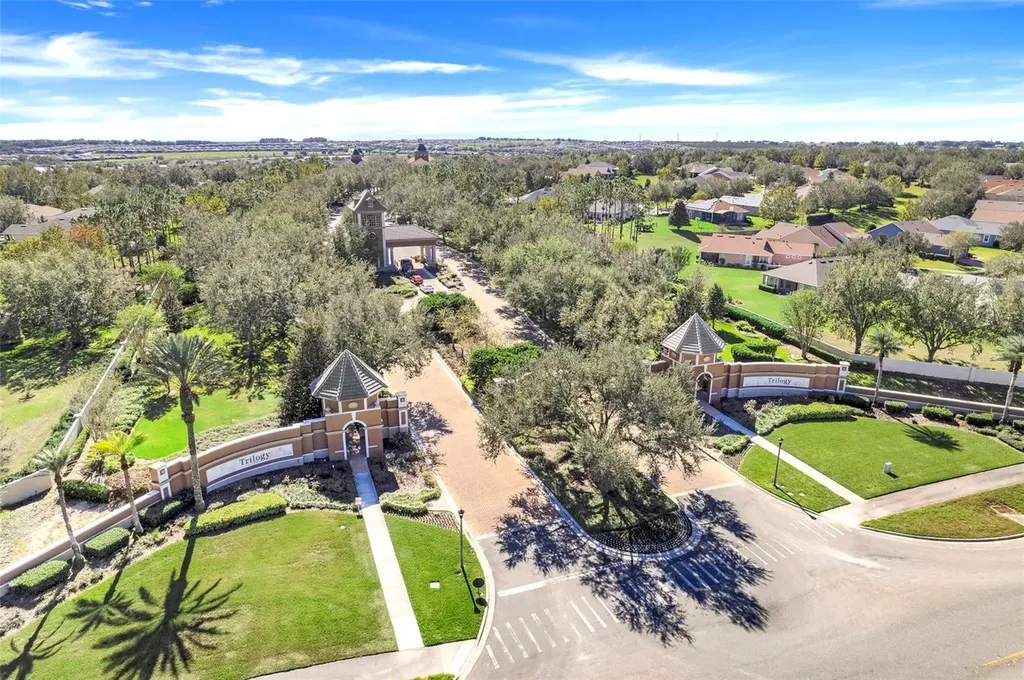 119 Crescent Moon Drive Groveland FL 34736