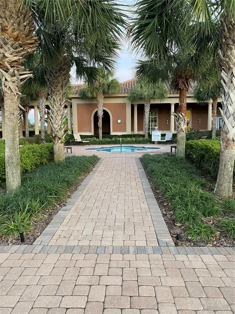 119 Crescent Moon Drive Groveland FL 34736