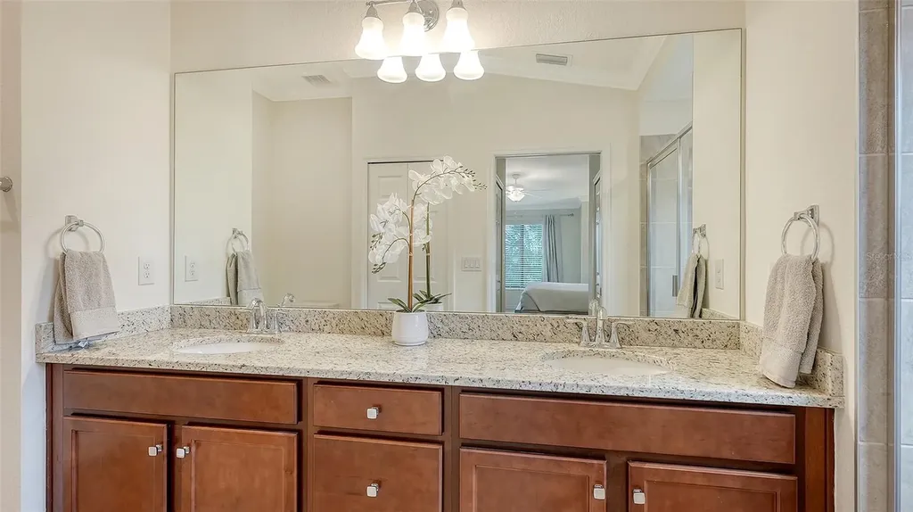 5710 Palmer Circle Bradenton FL 34211