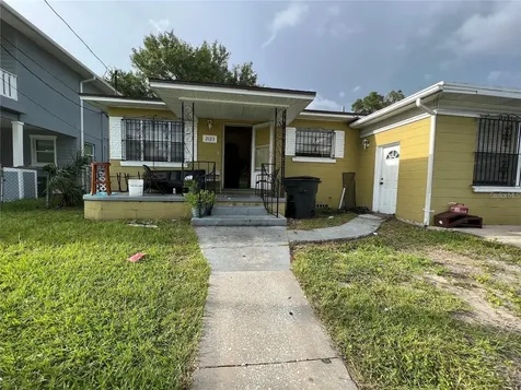 2123 W Saint Joseph Street Tampa FL 33607