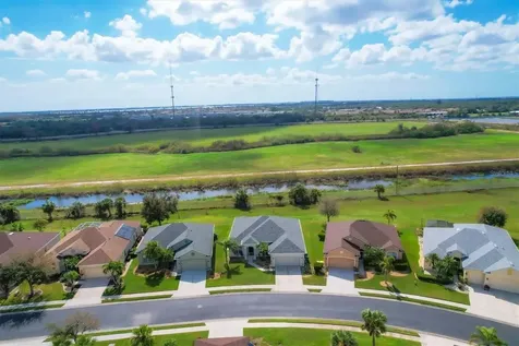 2760 Suncoast Lakes Boulevard Punta Gorda FL 33980
