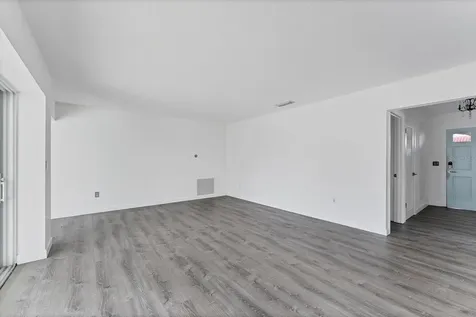 2420 Sunnyside Street Sarasota FL 34239