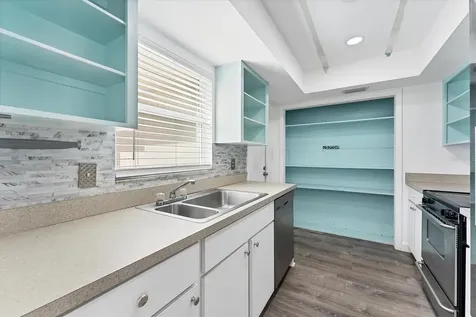 2420 Sunnyside Street Sarasota FL 34239