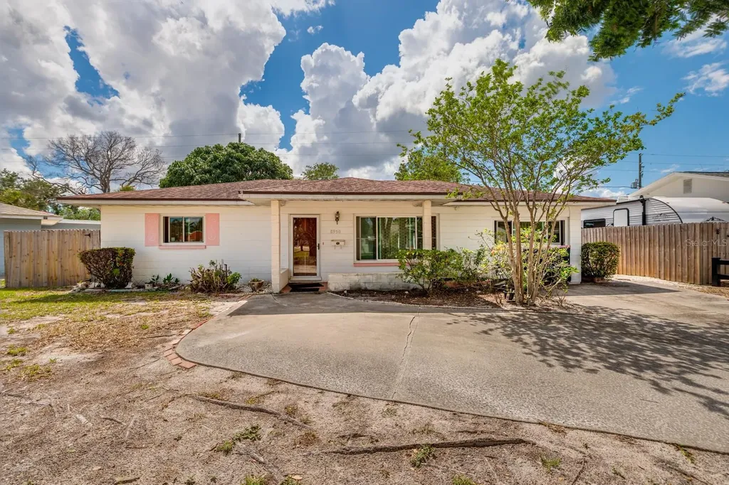 8950 3rd Street N St Petersburg FL 33702
