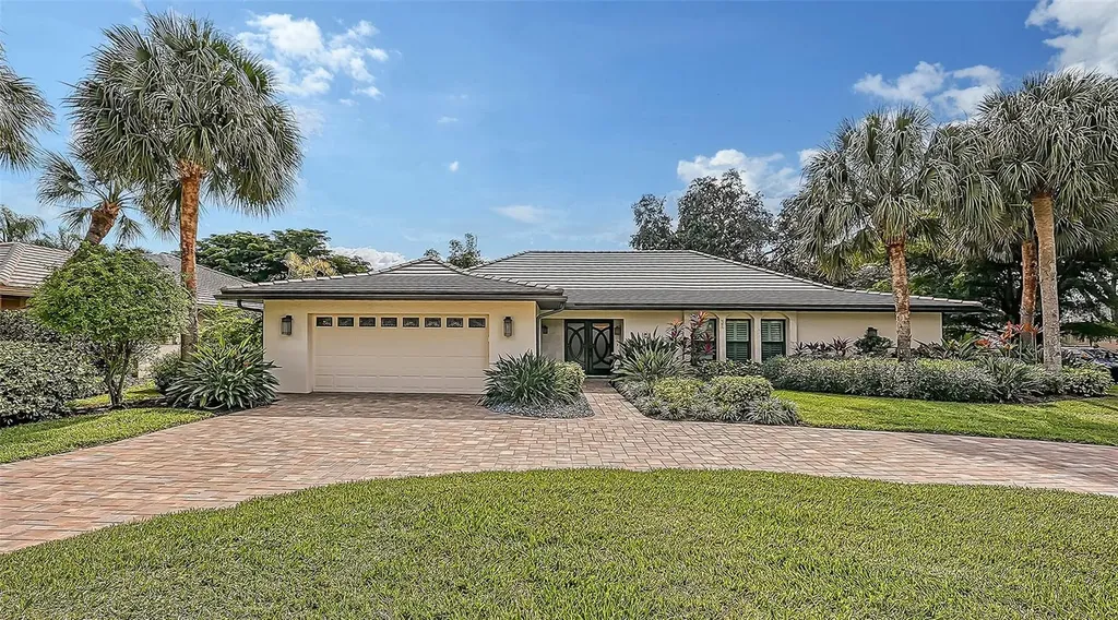 5104 Flicker Field Circle Sarasota FL 34231