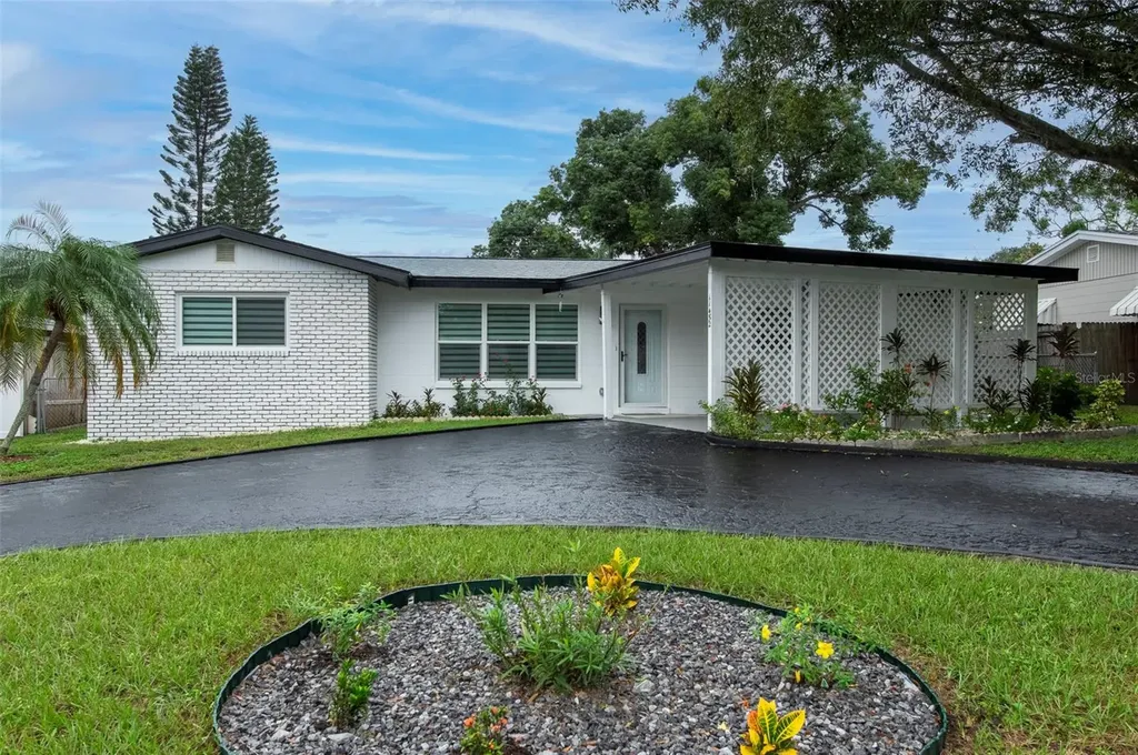 11452 81st Place Seminole FL 33772