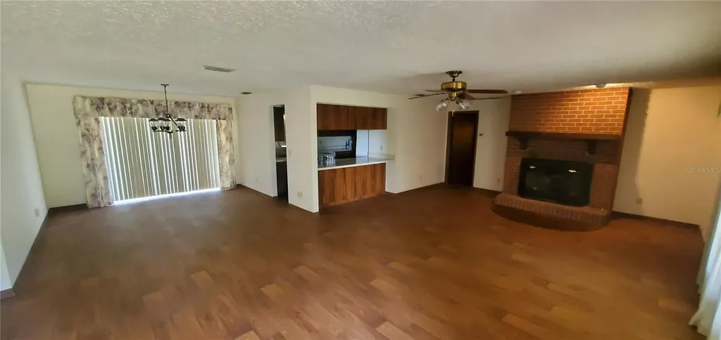 18300 State Road 52 Land O Lakes FL 34638