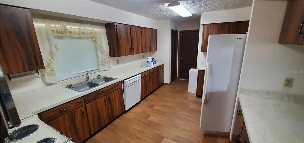 18300 State Road 52 Land O Lakes FL 34638