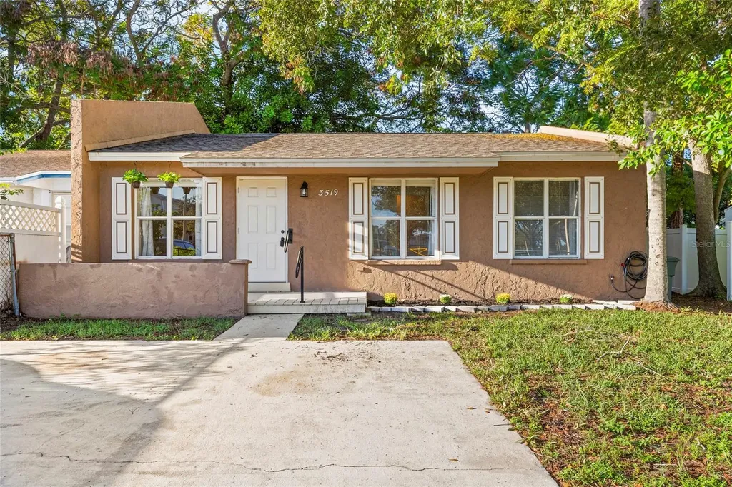 3519 34th Avenue Drive W Bradenton FL 34205
