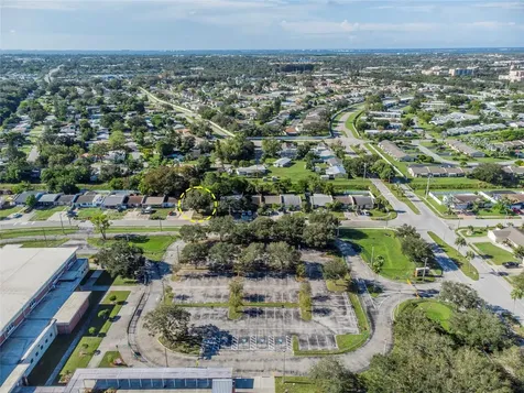 3519 34th Avenue Drive W Bradenton FL 34205