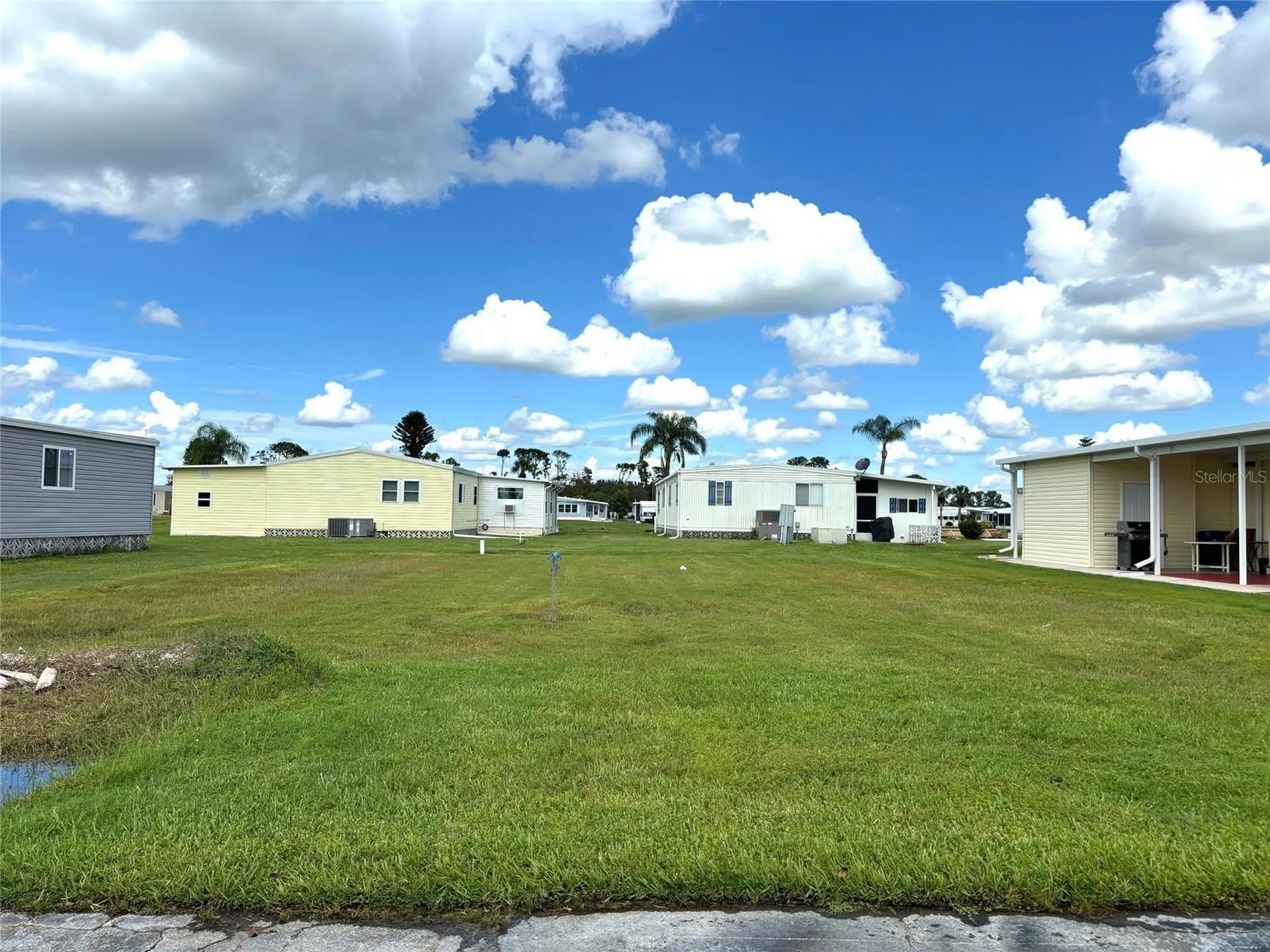 626 La Sala North Port FL 34287