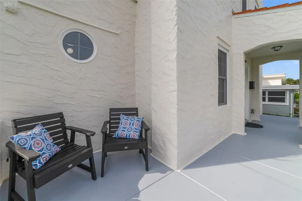 424 Pelican Avenue Daytona Beach FL 32118