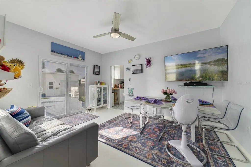 424 Pelican Avenue Daytona Beach FL 32118