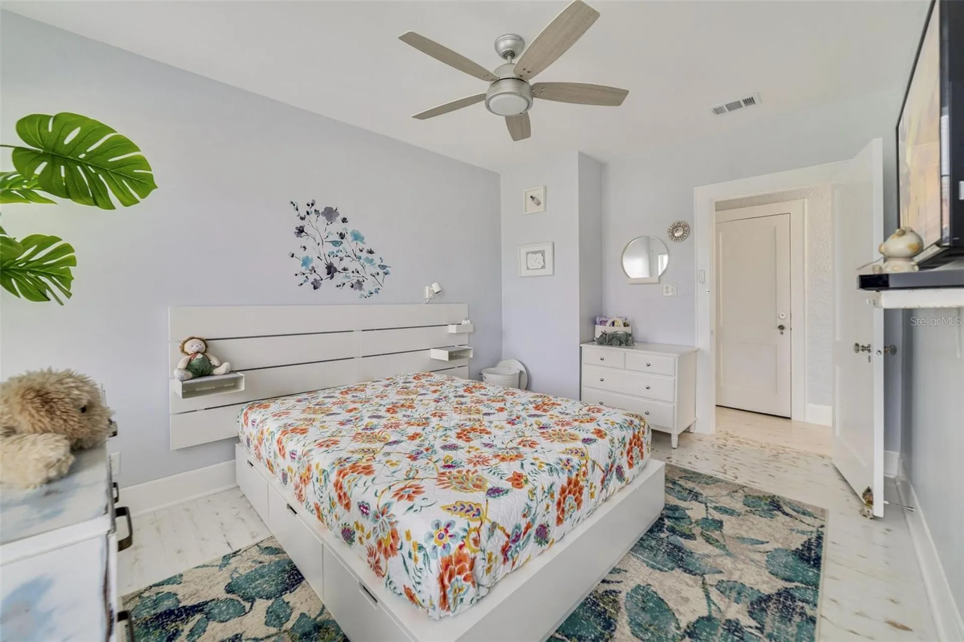 424 Pelican Avenue Daytona Beach FL 32118