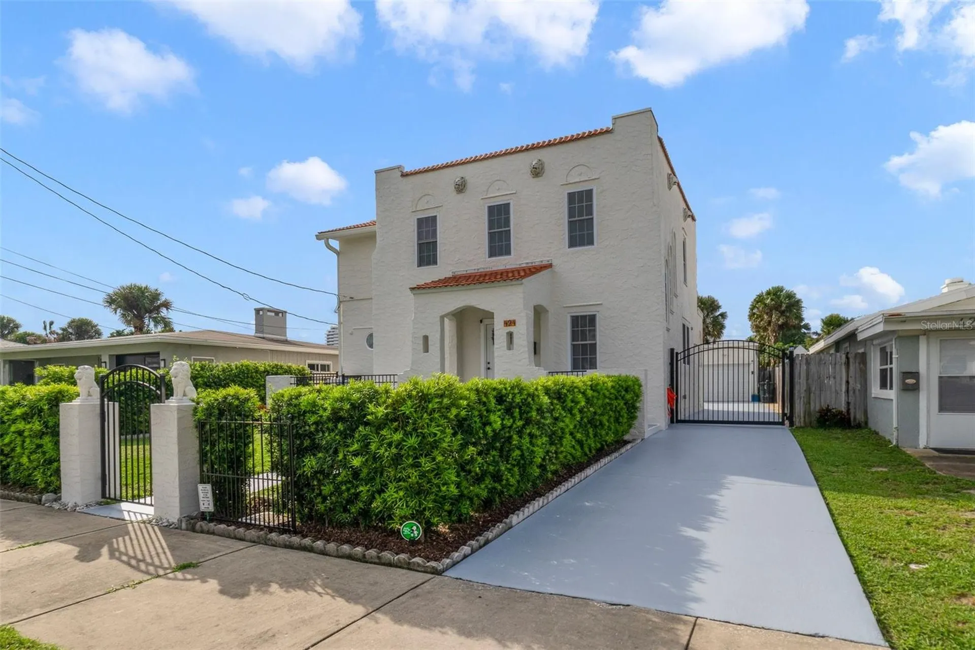 424 Pelican Avenue Daytona Beach FL 32118