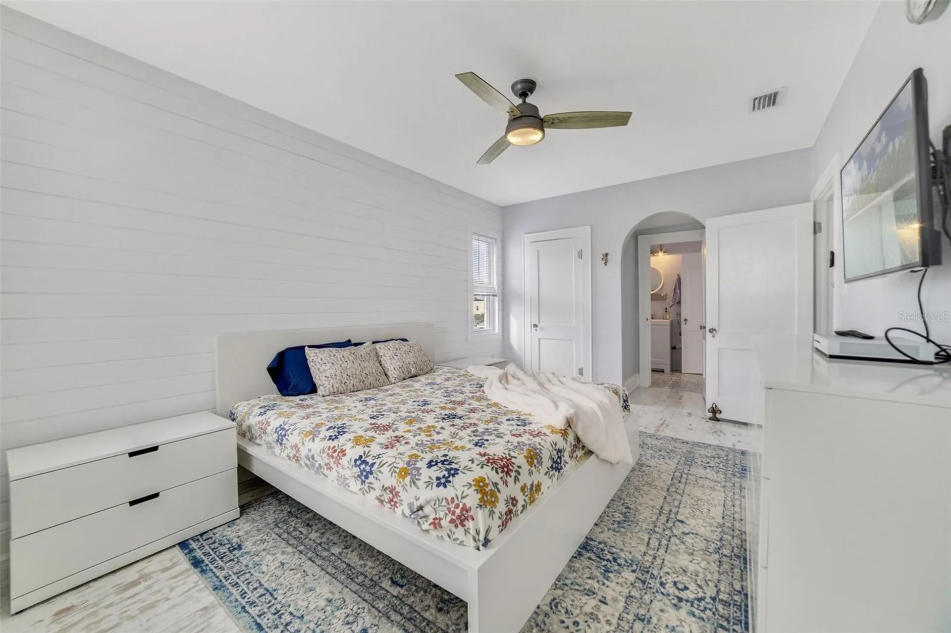 424 Pelican Avenue Daytona Beach FL 32118