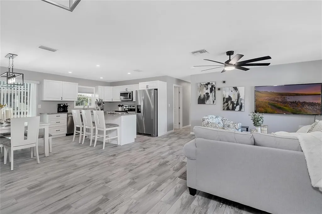 60 Golfview Road Rotonda West FL 33947