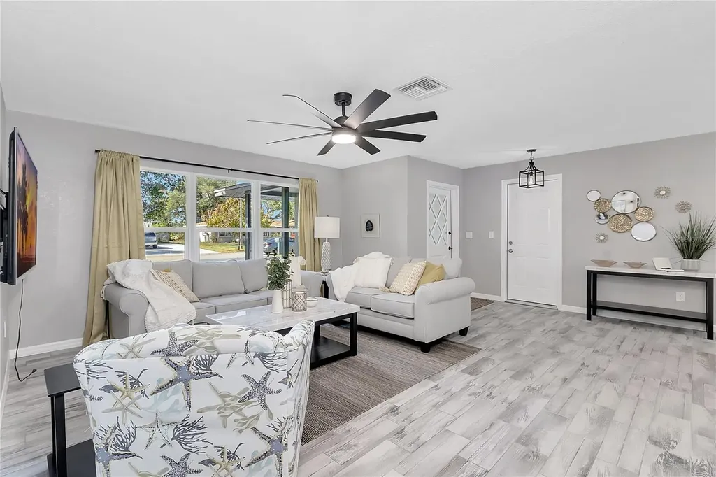 60 Golfview Road Rotonda West FL 33947