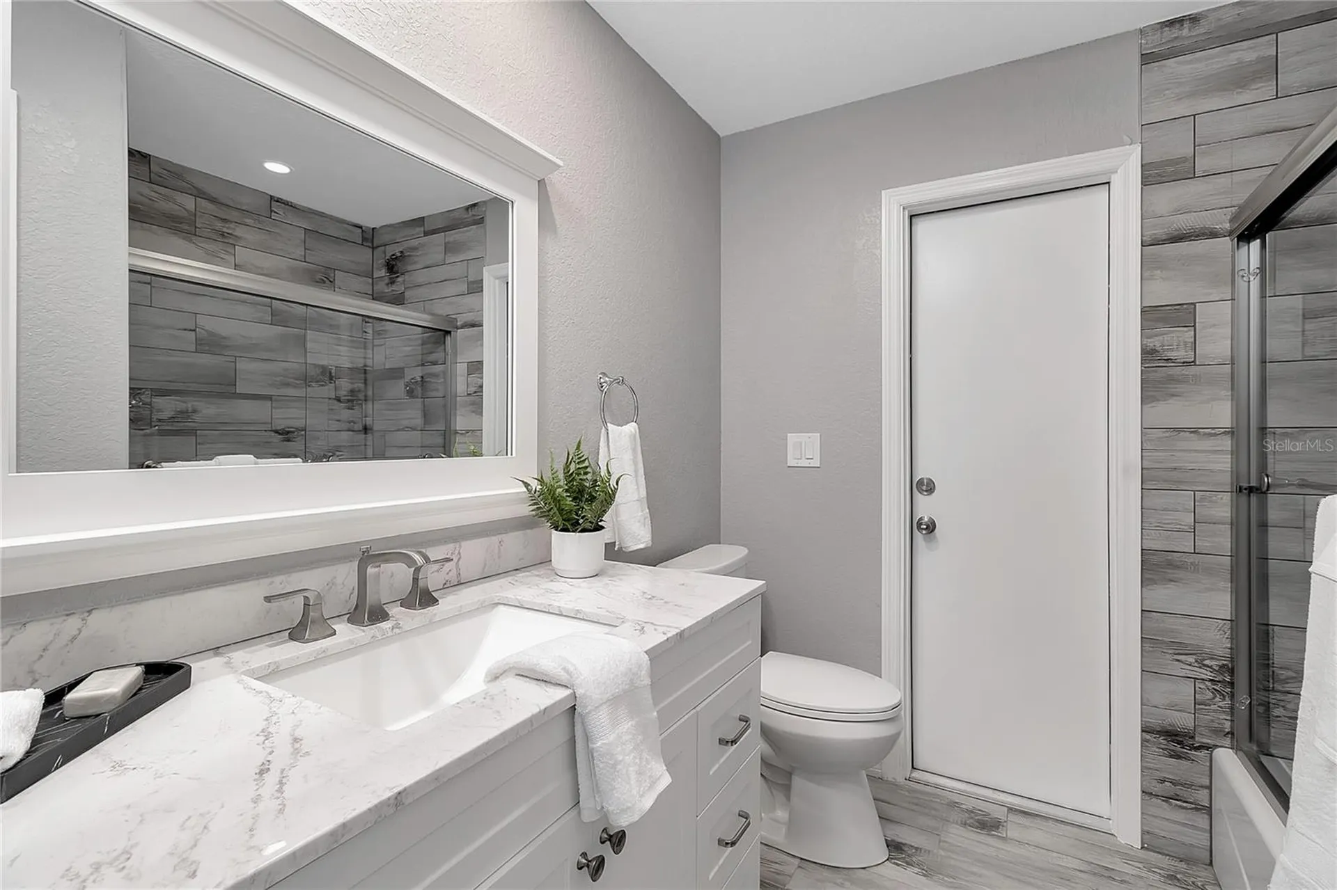 60 Golfview Road Rotonda West FL 33947