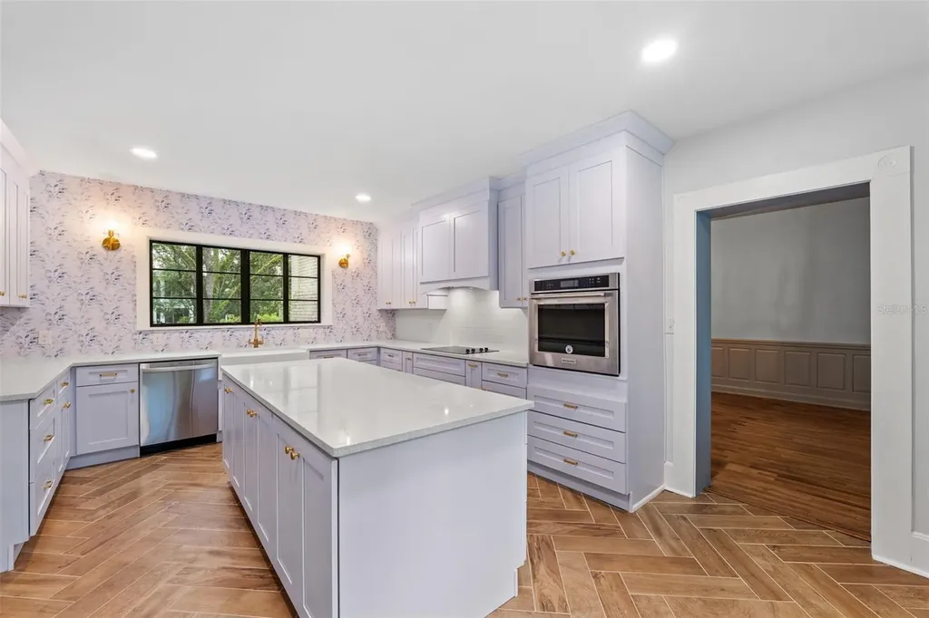 321 S Brooksville Avenue Brooksville FL 34601
