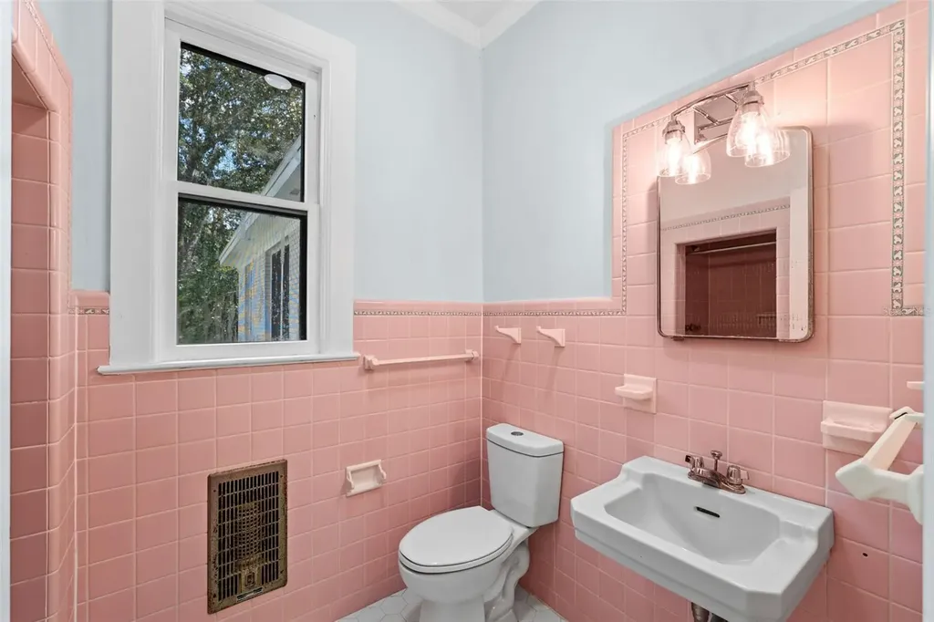 321 S Brooksville Avenue Brooksville FL 34601