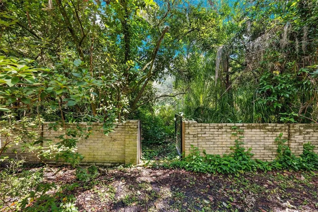321 S Brooksville Avenue Brooksville FL 34601
