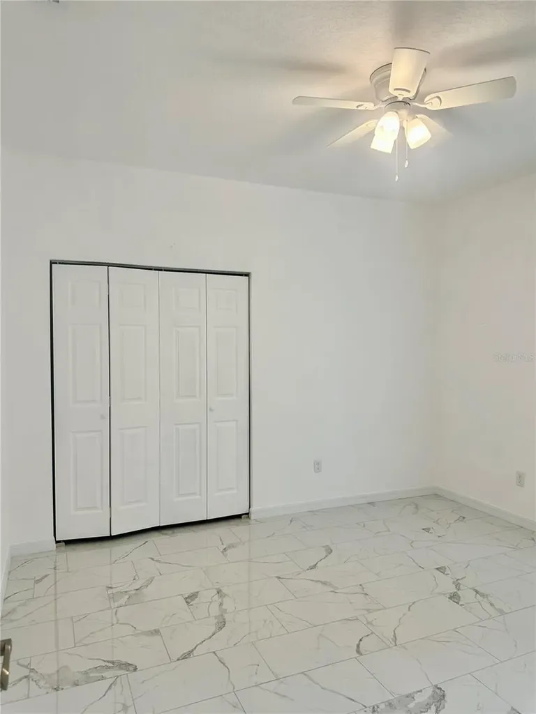 17271 E Peggy Avenue Avenue Mount Dora FL 32757