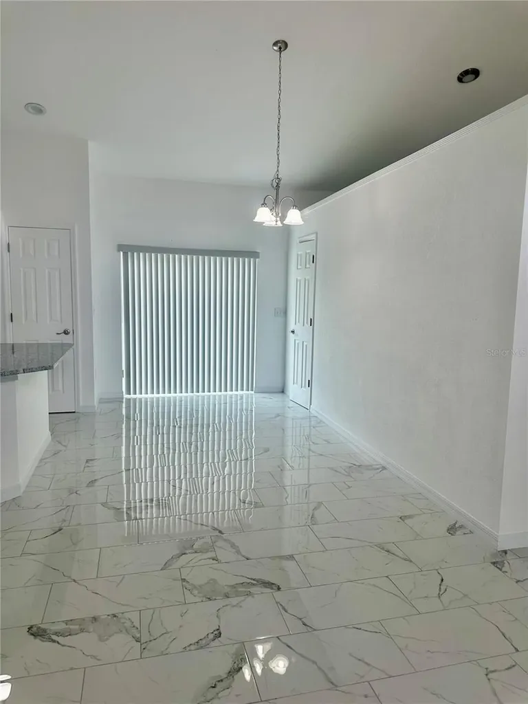 17271 E Peggy Avenue Avenue Mount Dora FL 32757