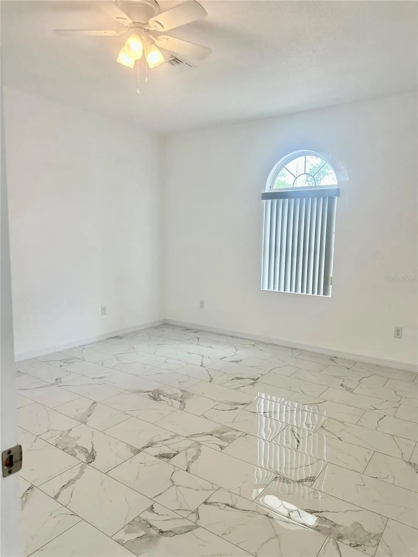 17271 E Peggy Avenue Avenue Mount Dora FL 32757