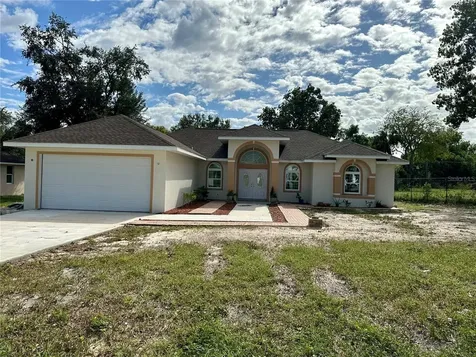 17271 E Peggy Avenue Avenue Mount Dora FL 32757