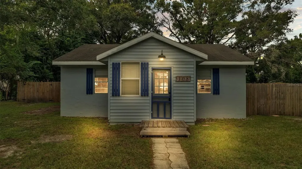 108 Palm Drive Winter Haven FL 33880