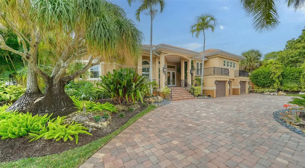 850 Siesta Key Circle Sarasota FL 34242