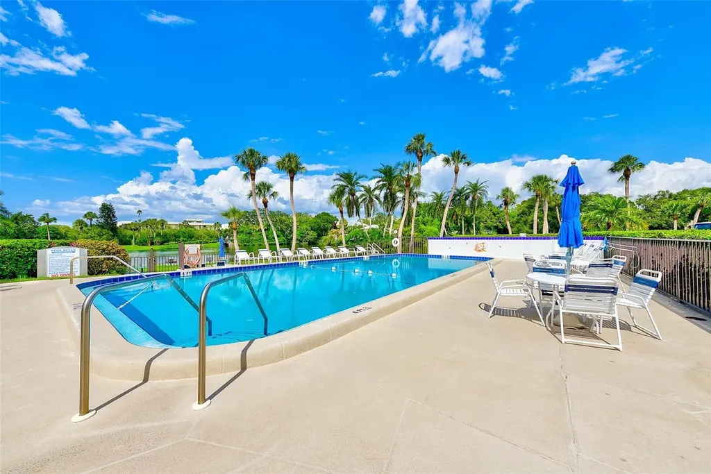 220 Belleview Boulevard Belleair FL 33756