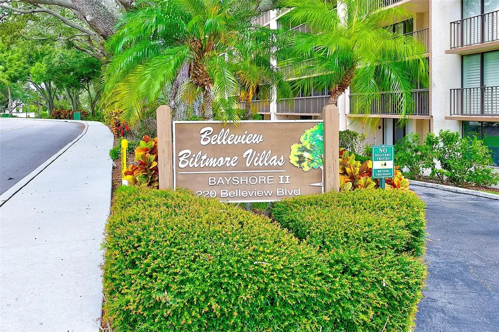 220 Belleview Boulevard Belleair FL 33756