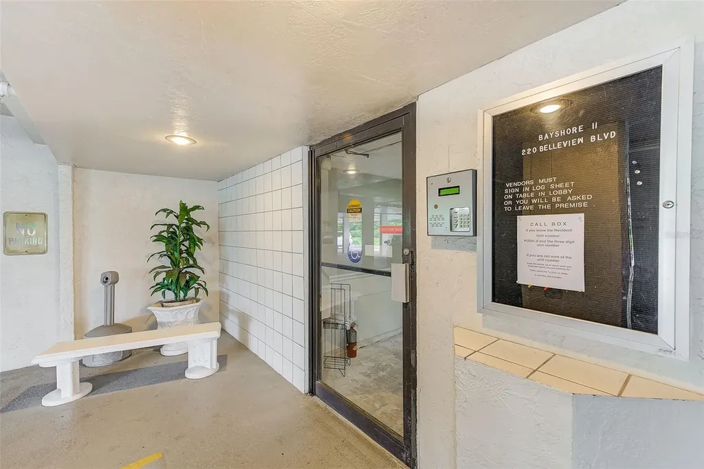 220 Belleview Boulevard Belleair FL 33756